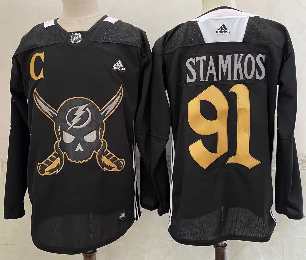 mens-tampa-bay-lightning-steven-stamkos-91-black-jersey-j9wqpfm6invg_0.jpeg