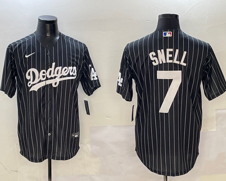 Men's Los Angeles Dodgers Blake Snell #7 Black Alternate Limited Jersey