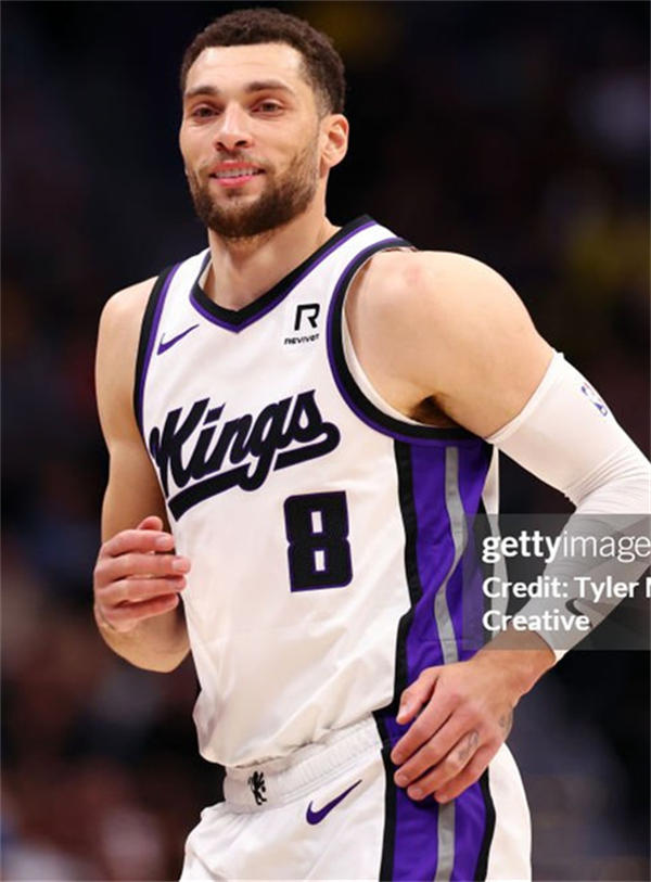 mens-sacramento-kings-8-zach-lavine-white-association-edition-player-jersey-1784499440_0.jpg