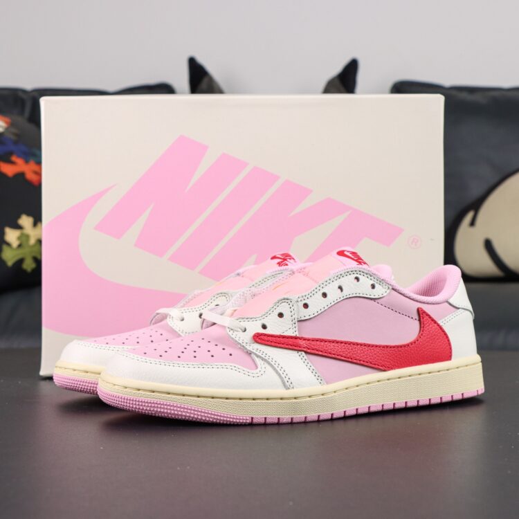 Unsex Travis Scott x NIKE Air Jordan 1 Low OG IQ7604-101